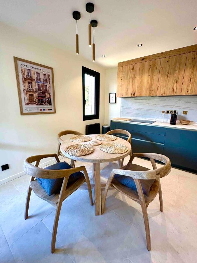 Centre Aix - Terrasse / Ascenseur - Renove Apartment *
